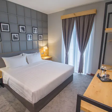 Redpine Boutique Hotel-2